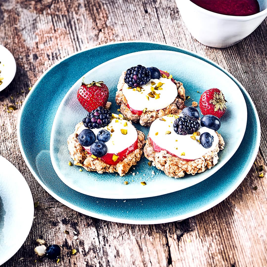 Knuspertörtchen mit Beeren