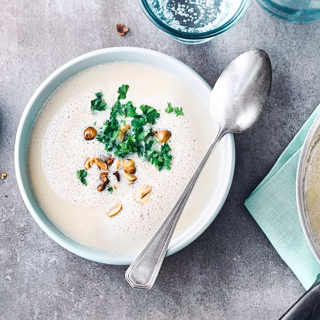 Kohlrabi-Nuss-Suppe