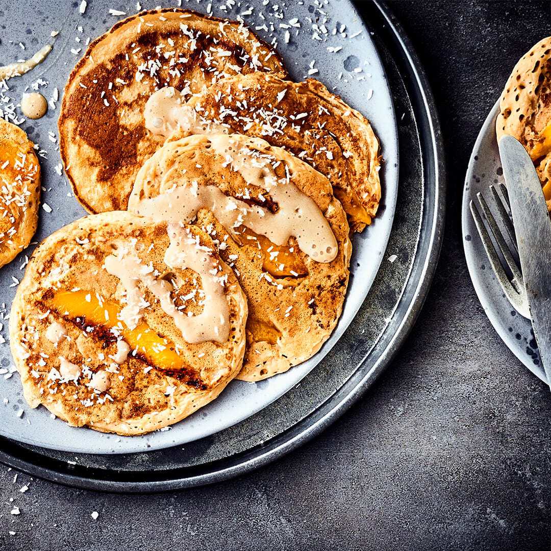 Mango-Pancakes mit Karamell