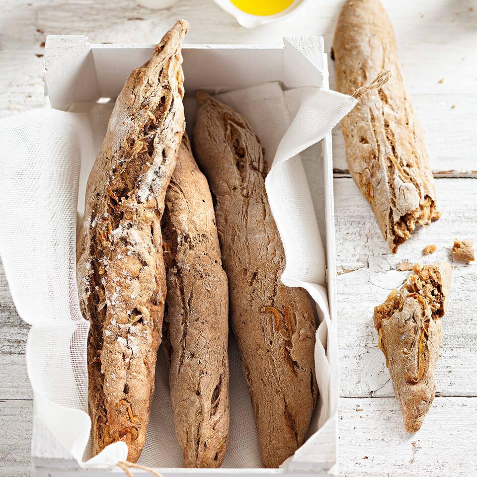 Zwiebel-Roggenstangen