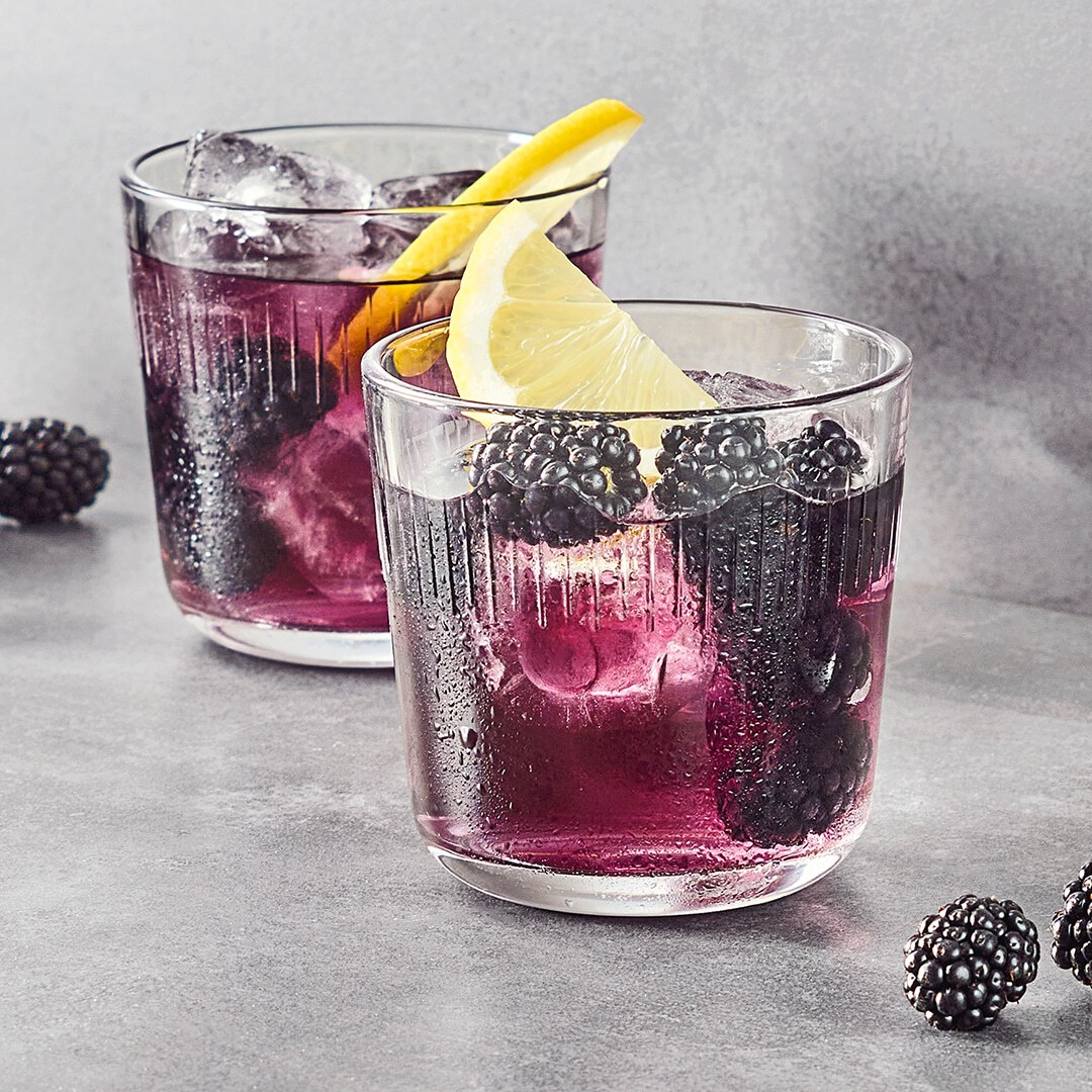 Brombeer-Eistee